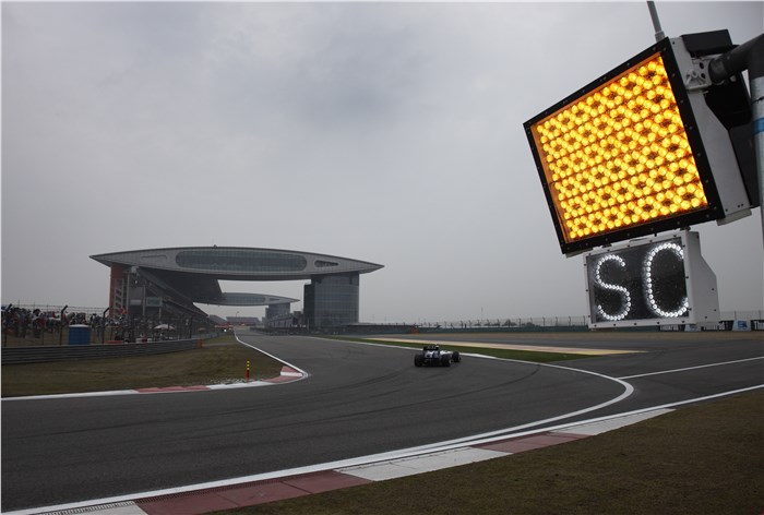 FIA bans DRS under yellow flags
